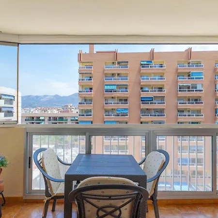 Two Bedroom Beside Marina Apartmán