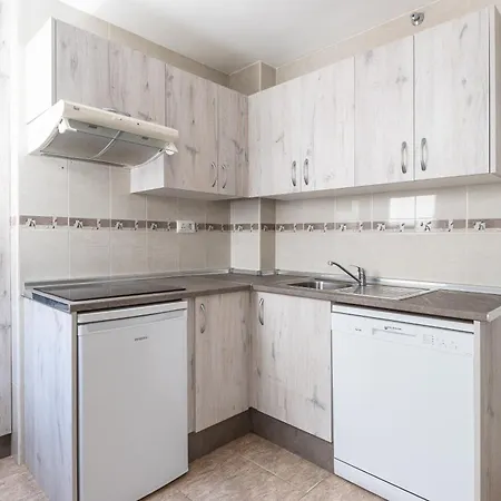 Two Bedroom Beside Marina Apartmán