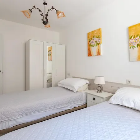 Apartmán Two Bedroom Beside Marina Màlaga